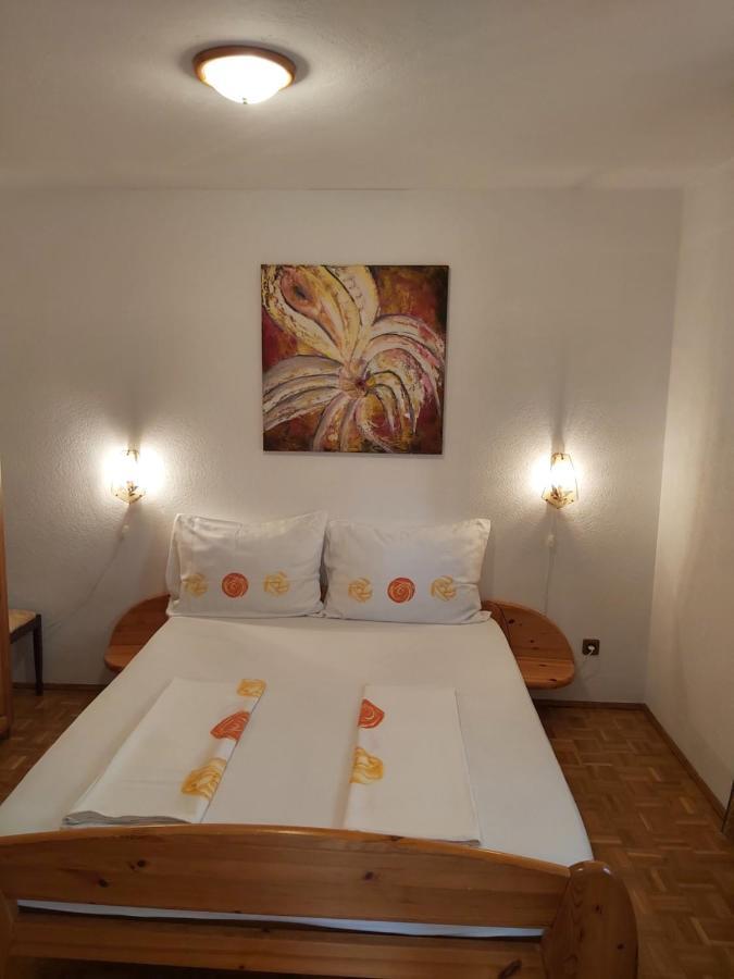 Ferienwohnung Mit 2 Schlafzimmer Oder Studio Apartment - Istrien-Fiorini Brtonigla Exteriér fotografie
