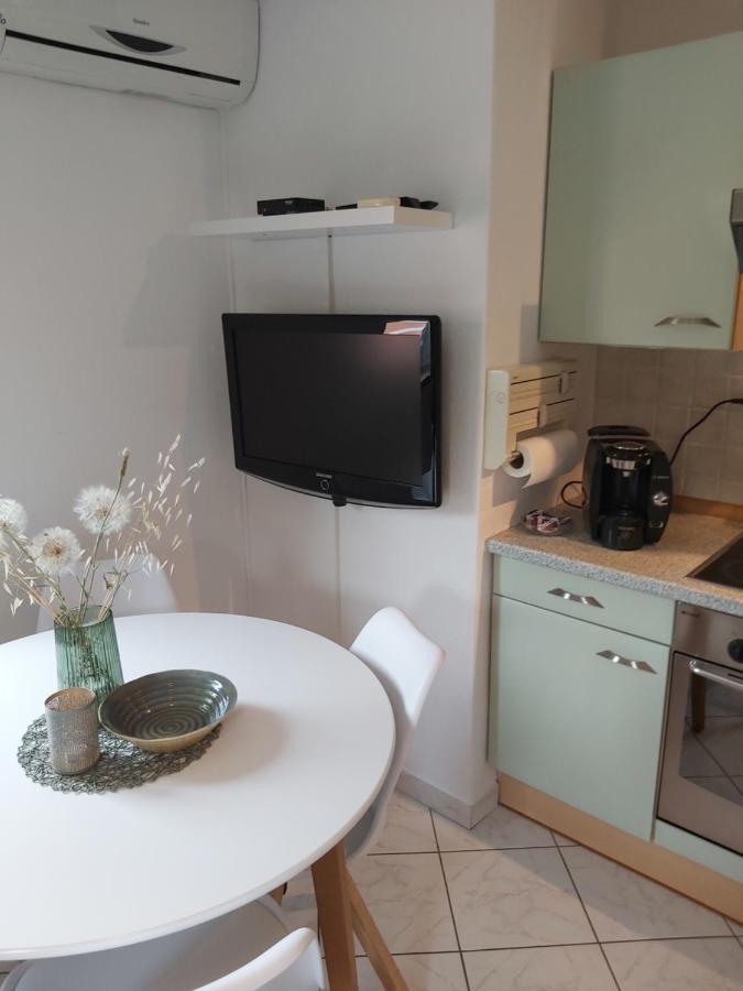 Ferienwohnung Mit 2 Schlafzimmer Oder Studio Apartment - Istrien-Fiorini Brtonigla Exteriér fotografie