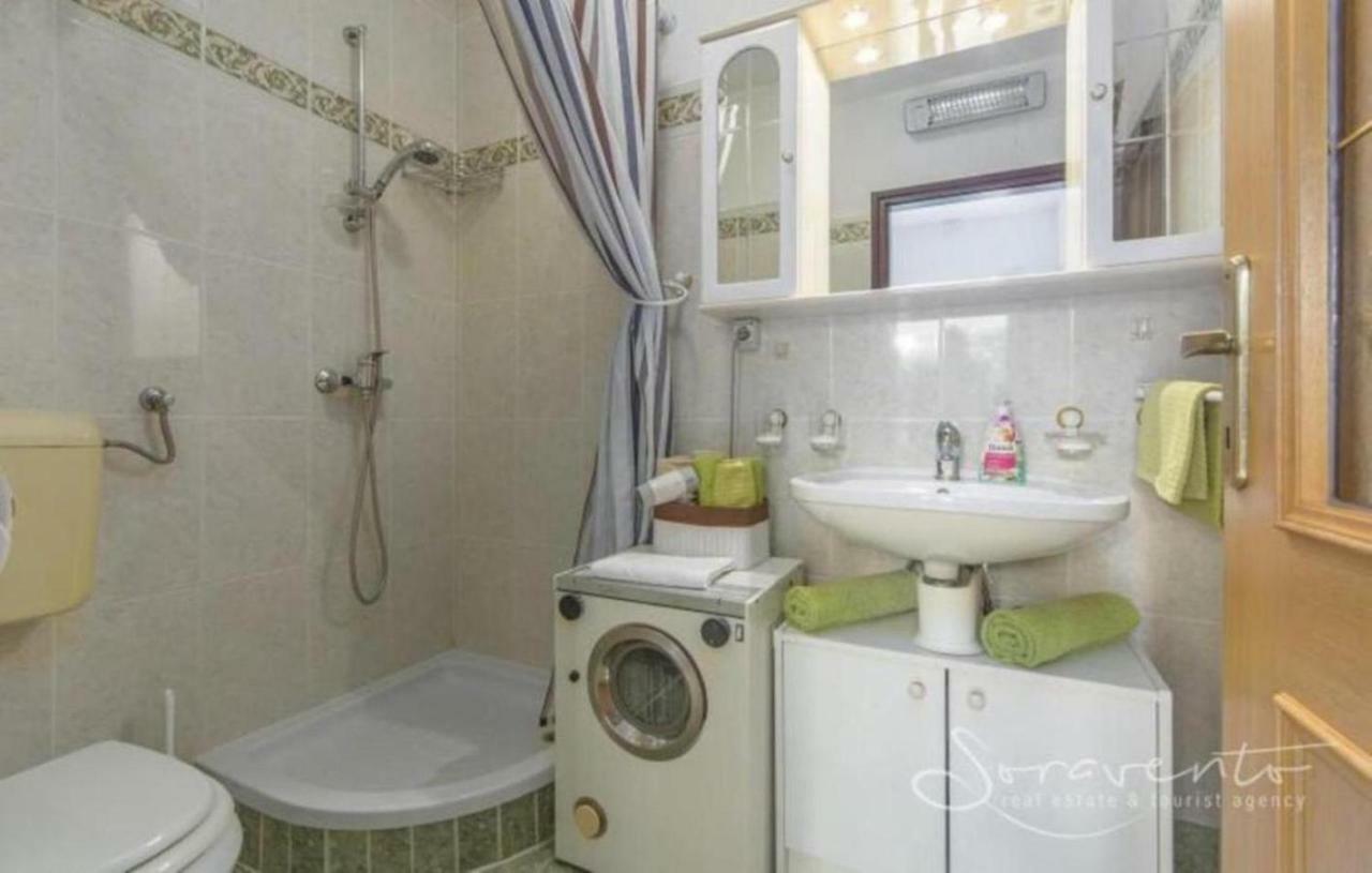 Ferienwohnung Mit 2 Schlafzimmer Oder Studio Apartment - Istrien-Fiorini Brtonigla Exteriér fotografie